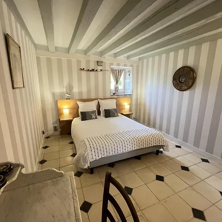Le Clos Des Chateaux Chitenay Room photo